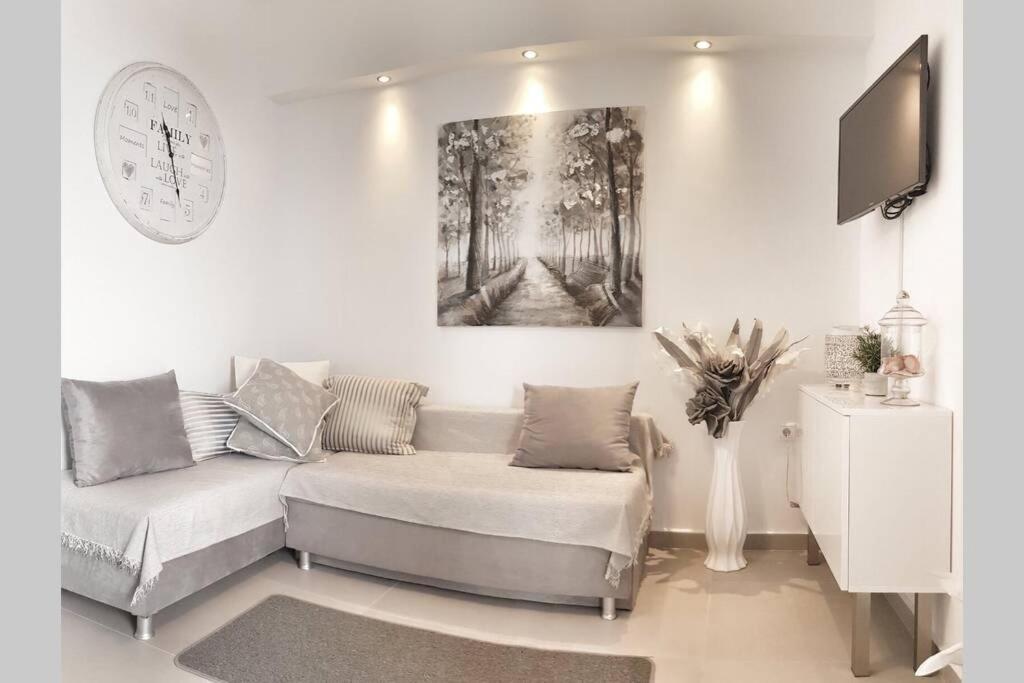 Polychrono New 2 Bedroom Apt. Just By The Sea! Eksteriør bilde
