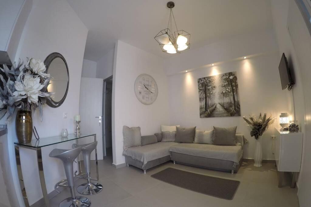 Polychrono New 2 Bedroom Apt. Just By The Sea! Eksteriør bilde