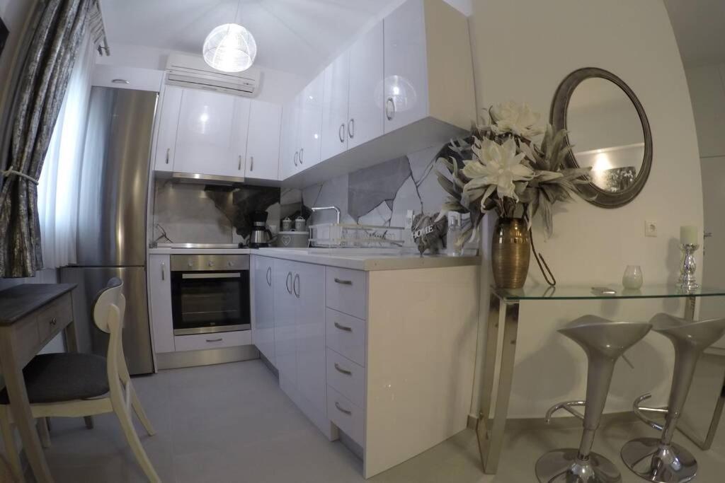 Polychrono New 2 Bedroom Apt. Just By The Sea! Eksteriør bilde